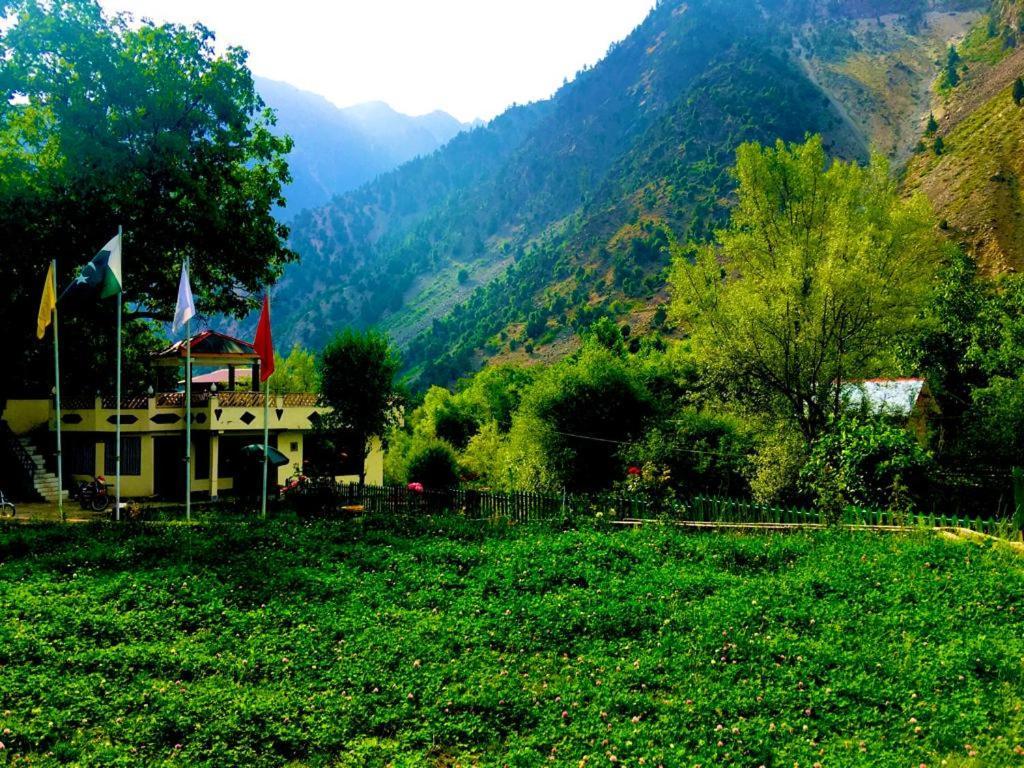 Chitral Inn Resort Extérieur photo