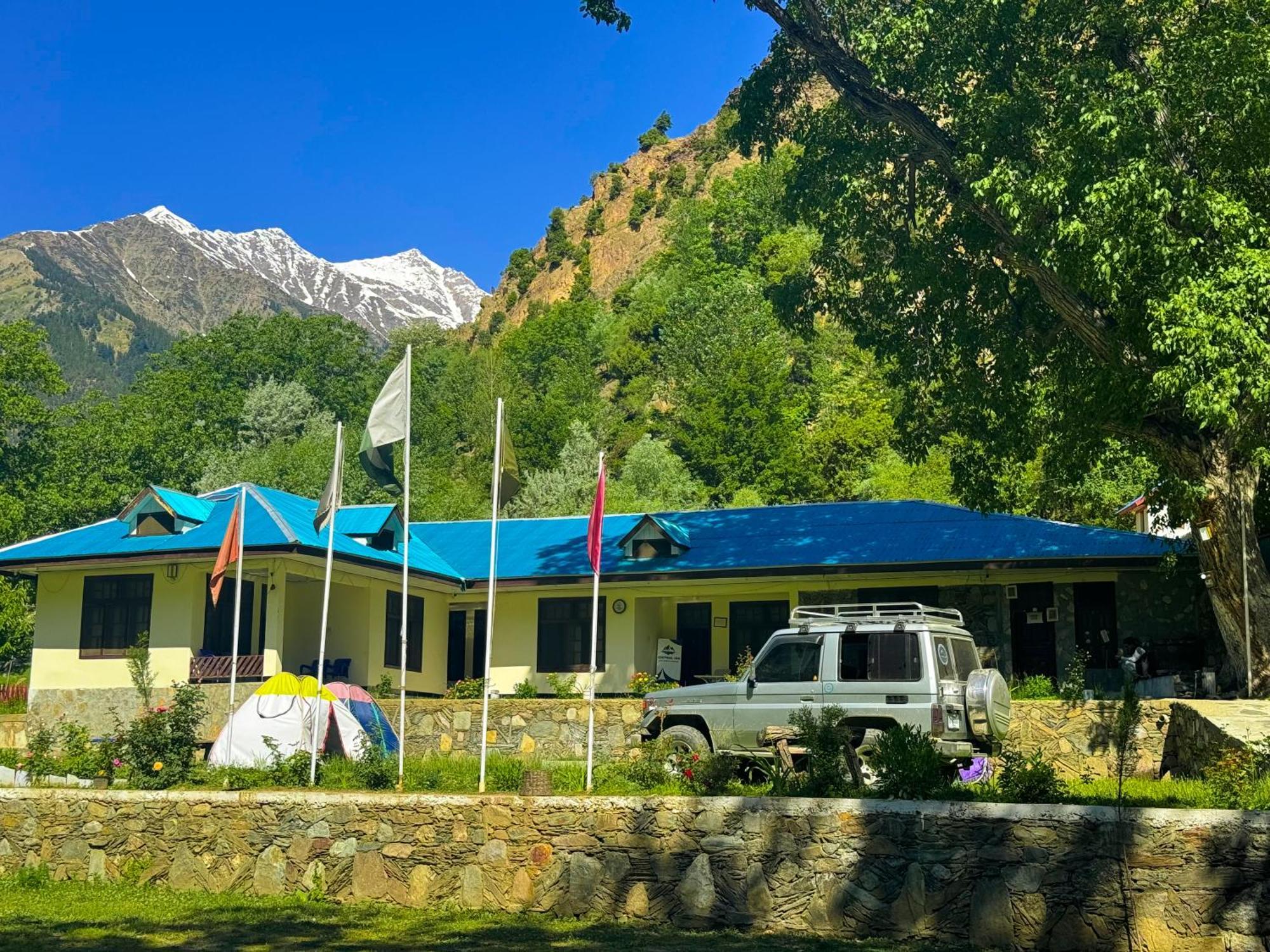 Chitral Inn Resort Extérieur photo